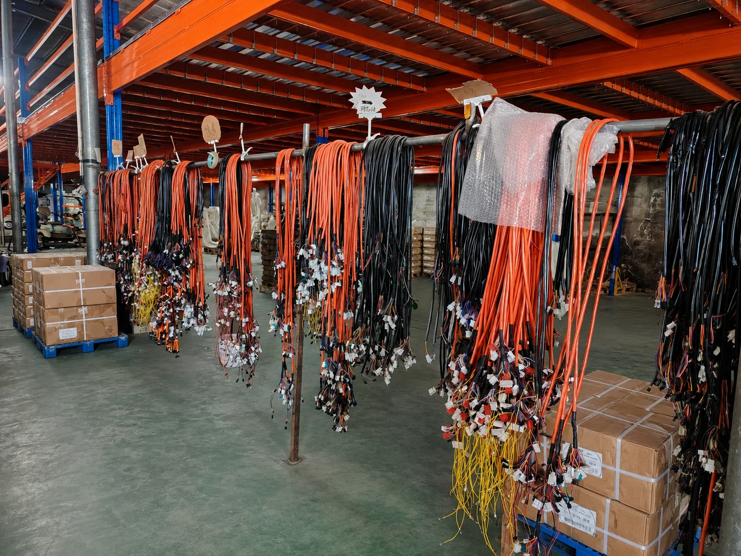 Electric tricycle wiring harnesses organized for configuration checking